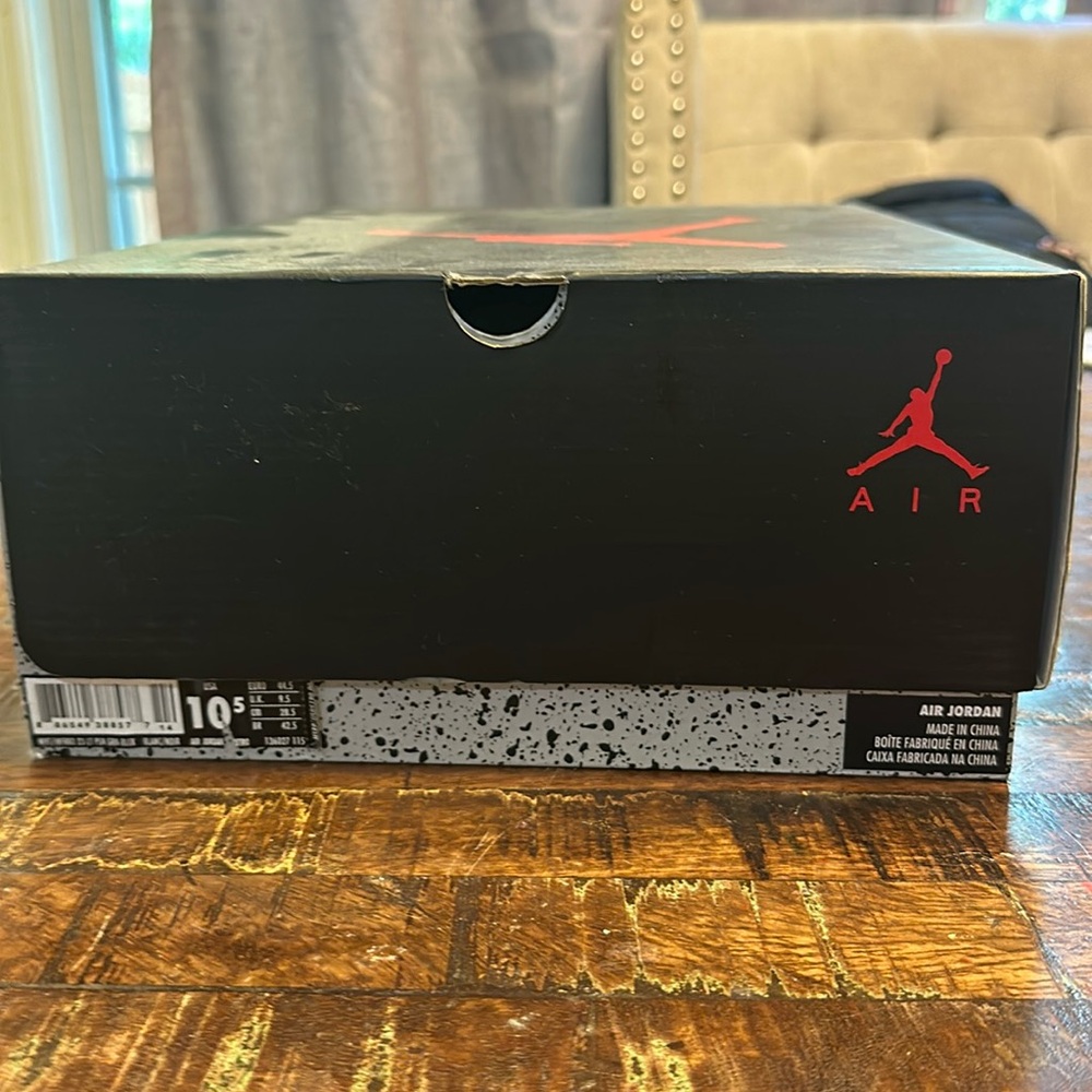 Jordan 5 White INFRRD PSN GRN-BLACK size 10.5
